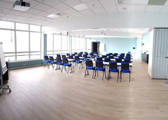 哈尔斯塔索恩酒店 酒店